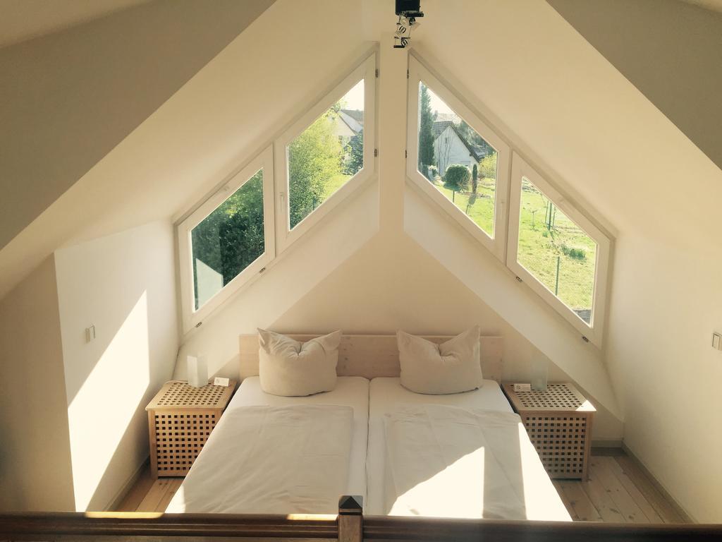 Hotel Hahn Gondelsheim Habitación foto