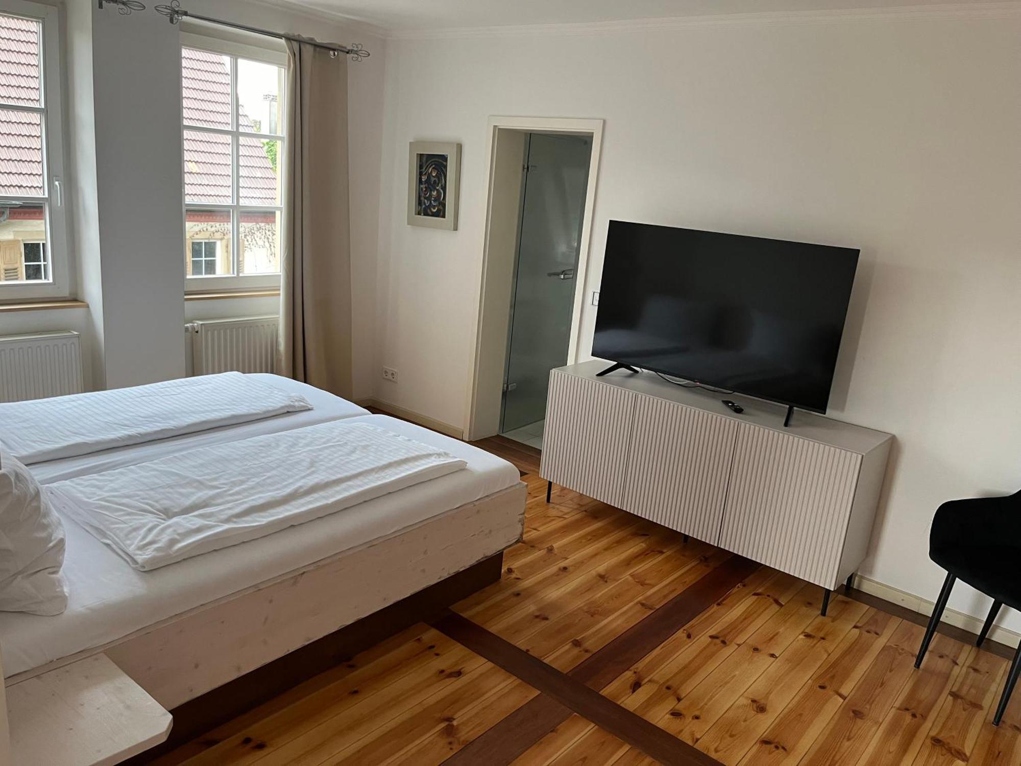 Hotel Hahn Gondelsheim Habitación foto